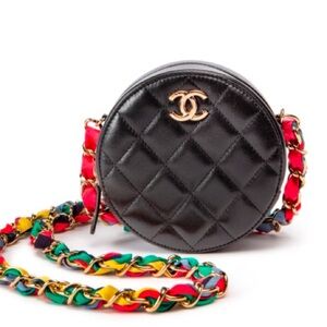 Selling  this cute purse